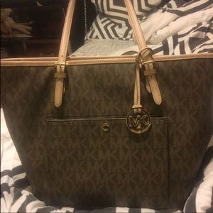 Mk Tote purse